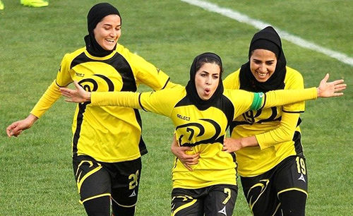 تنها فوتبالیست ایران که پزشکی می‌خواند!