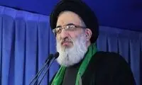 بانوان به جایِ مادر شدن، سگ دست‌ گرفته‌اند