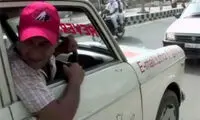 11 سال رانندگی معکوس +عکس