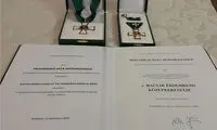 اعطای نشان ملی مجارستان به سفیر ایران