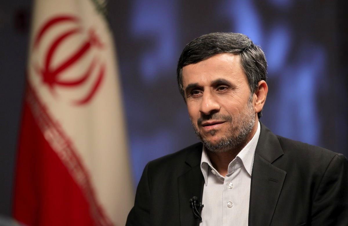   اگر احمدی‌نژاد ادعا کرد امام‌زمان یا حتی خداست تعجب نکنید! 