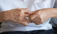 خانم‌ها بیشتر از آقایان مراقب این بیماری‌ها باشند!