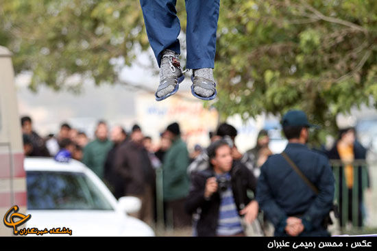 عکس: اعدام شرور مسلح در مشهد (18+)