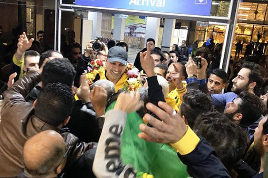 حمید فرخ نژاد با استقبال هواداران وارد آبادان شد