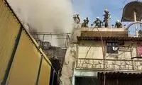 یک کارگاه تولید کفش در تهران طعمه حریق شد