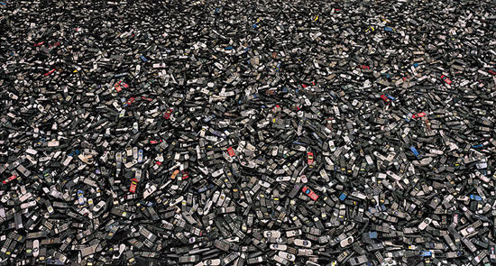 آثار مخرب یک گوشی موبایل برای محیط زیست