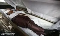 تبلیغات انتخاباتی یک کاندیدا از داخل تابوت!