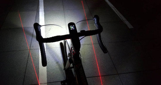 دوچرخه ای با چراغ های هوشمند و متحرک