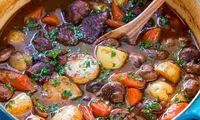 طرز پخت خورش گوشت بره و سبزیجات در فر