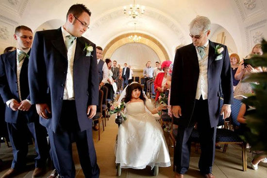 دختر 80 سانتیمتری ازدواج کرد! +عکس