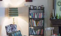 چیدمان کتاب در کتابخانه، ترفندهایی برای منزل کتاب‌خوانها