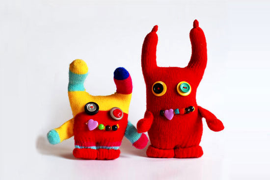 کاردستی: ساخت عروسک هیولا با دستکش