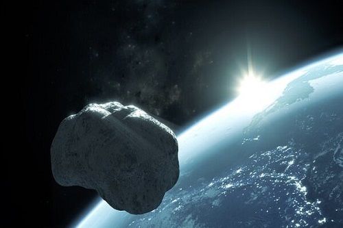 سیارکی به بزرگی ۲ زمین فوتبال از کنارِ زمین عبور کرد