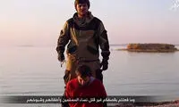 عکس: داعش گروگان روسی را سر برید