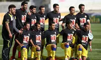 عکس: نفتی ها با پیراهن منقش به اولادی