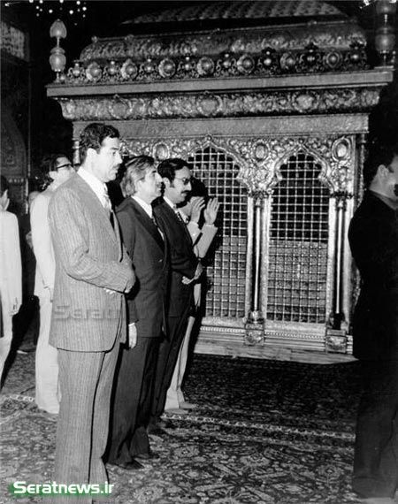 عکس روز: صدام در حرم امام رضا؟!