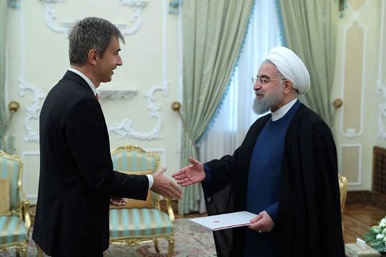 نقش سفیر سوئیس در کاهش تنش ایران و آمریکا