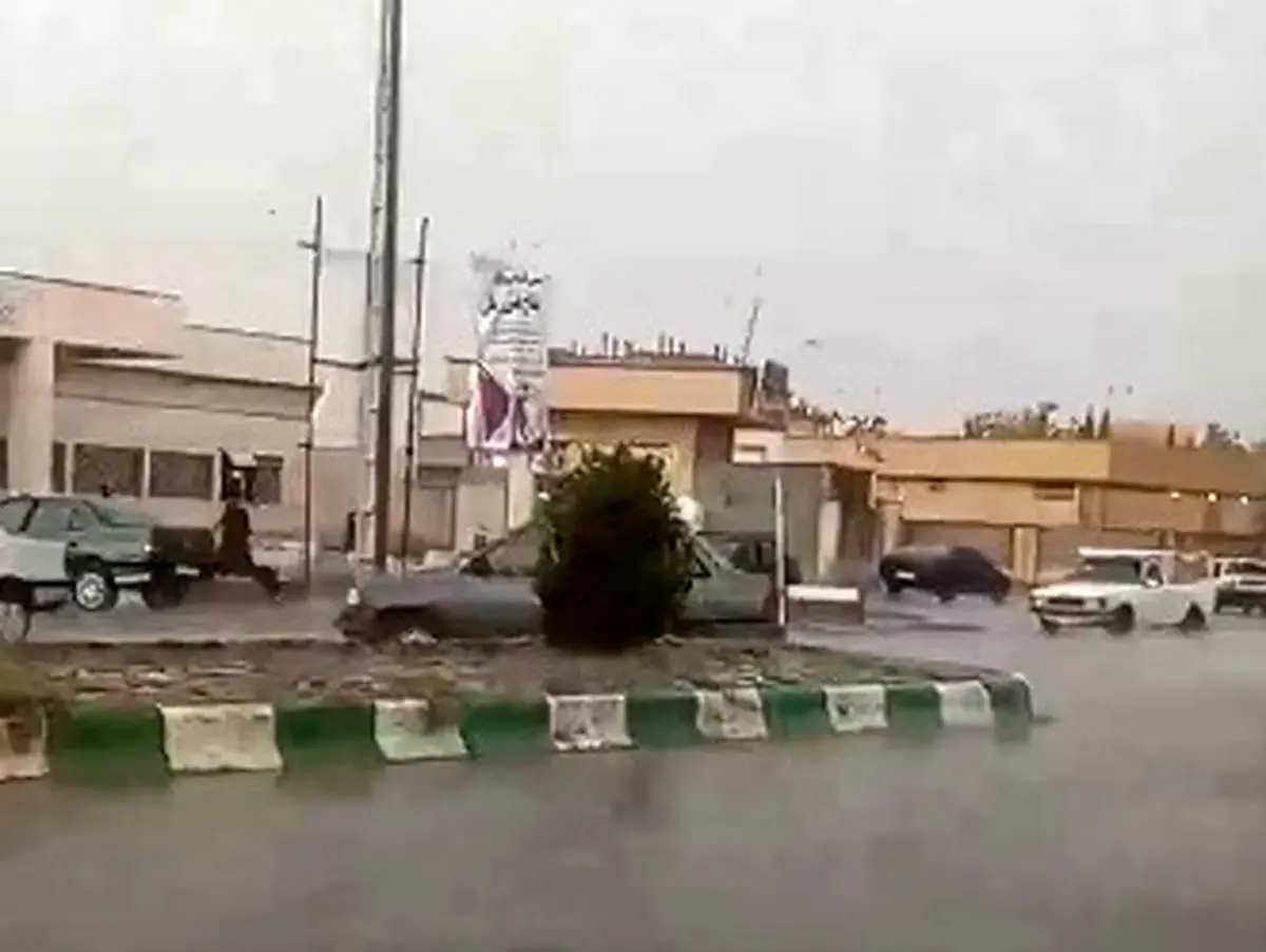 بارش شدید باران و آبگرفتگی معابر در خاش