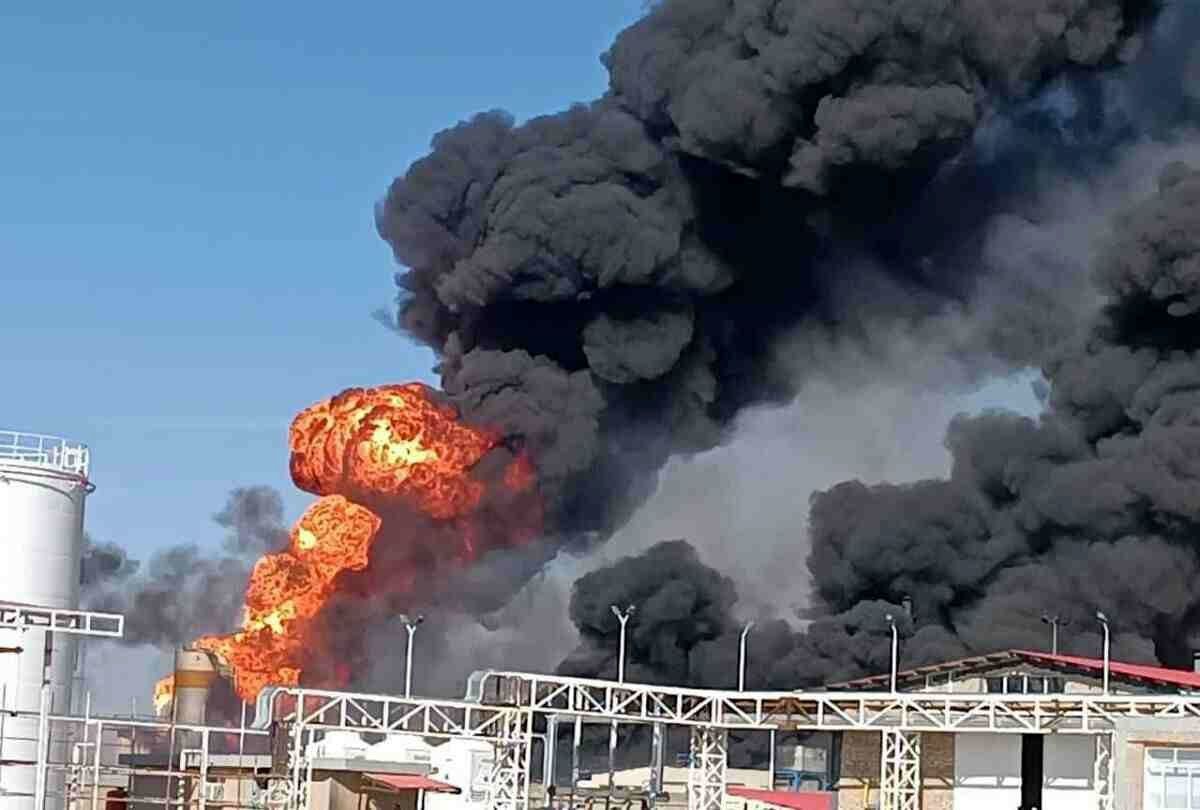 آتش‌سوزی در منطقه ویژه اقتصادی بیرجند