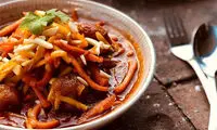 خورشت هویج تبریزی؛ دستور اصیل با طعمی ملس و خوش‌عطر