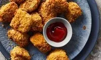 به همین سادگی برای بچه‌ها ناگت مرغ درست کنید