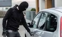 لحظه ترسناک سرقت گوشی از دختر جوان 