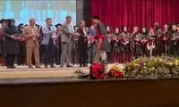 حرکت غیرمنتظره یک دانشجو در مراسم فارغ‌التحصیلی