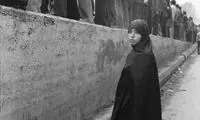 عکس معنادار از یک زن در روزهای انقلاب که وایرال شد