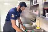 ستاره تیم ملی والیبال به طرز جالبی آشپز شد