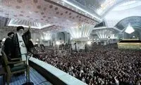 لحظه ورود رهبر انقلاب به حرم امام (ره)