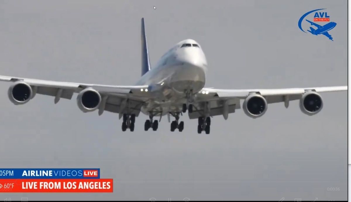ویدیویی از فرود دلهره‌آور یک بوئینگ ۷۴۷ در فرودگاه