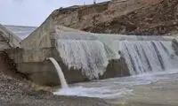 سدی که پس از چند سال، پرآب و سرریز شد