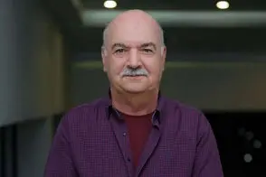 ایرج طهماسب با یک متن عاشقانه از عکس جوانی همسرش رونمایی کرد