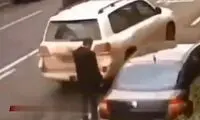 سرقت موبایل بادیگارد هنگام حفاظت از یکی از مسئولان