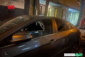 تصاویری عجیب از تخریب خودروهای مردم توسط اوباش 