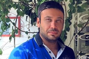 عکس زیرخاکی از جشن تولدِ محسن چاووشی
