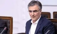 عکس عجیب از مصاحبه رییس‌ بانک‌ مرکزی با خبرنگار خانم