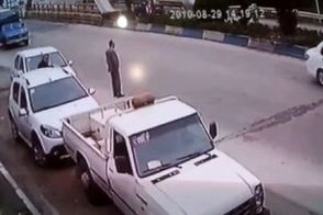 لحظه دلخراش برخورد نیسان به عابر پیاده در متل‌قو