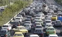 ترافیک سنگینِ جاده چالوس مسافران را غافلگیر کرد