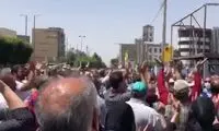 تجمع بازاریان تهران در امین حضور