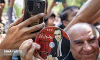 قاب ماندگاری که در مراسم خاکسپاری ایرج ثبت شد