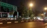  عکسی از بنر بامزه‌ یک جوان عاشق در سطح شهر 