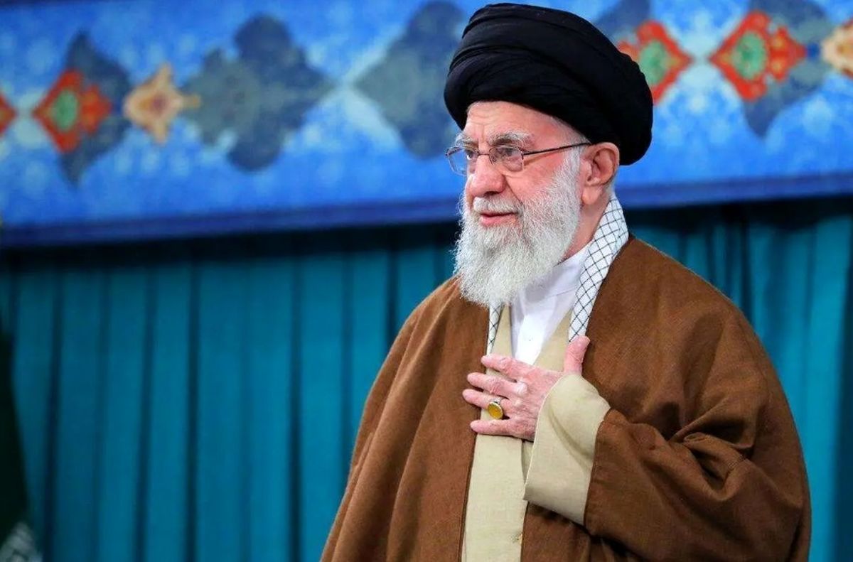   واکنش رهبری به نطق ترامپ: لایق جواب نیست 