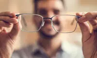 چطور عینک مطالعه انتخاب کنیم؟