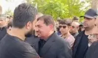 اشک‌های فرزند شهید حاجی‌زاده در آغوش مخبر