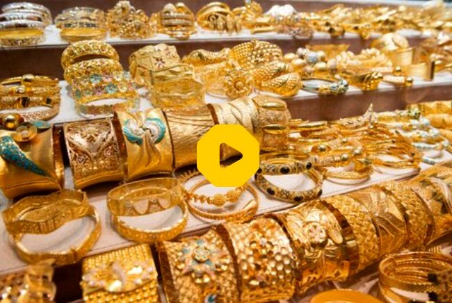 دزدی یک زوج هنگام خرید از جواهرفروشی