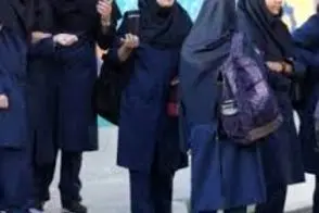 تصویر لباس فرم مدارس دخترانه در سال 1358