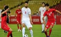 گلزن افغانستان از جهانبخش یادگاری گرفت