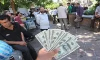 دلار در چند ساعت ۱۲ هزار تومان عقب‌نشینی کرد