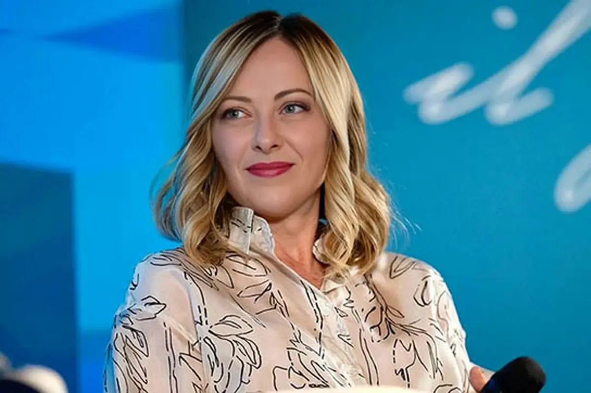 تصویر ملونی از دیوار کلیسای رم حذف شد